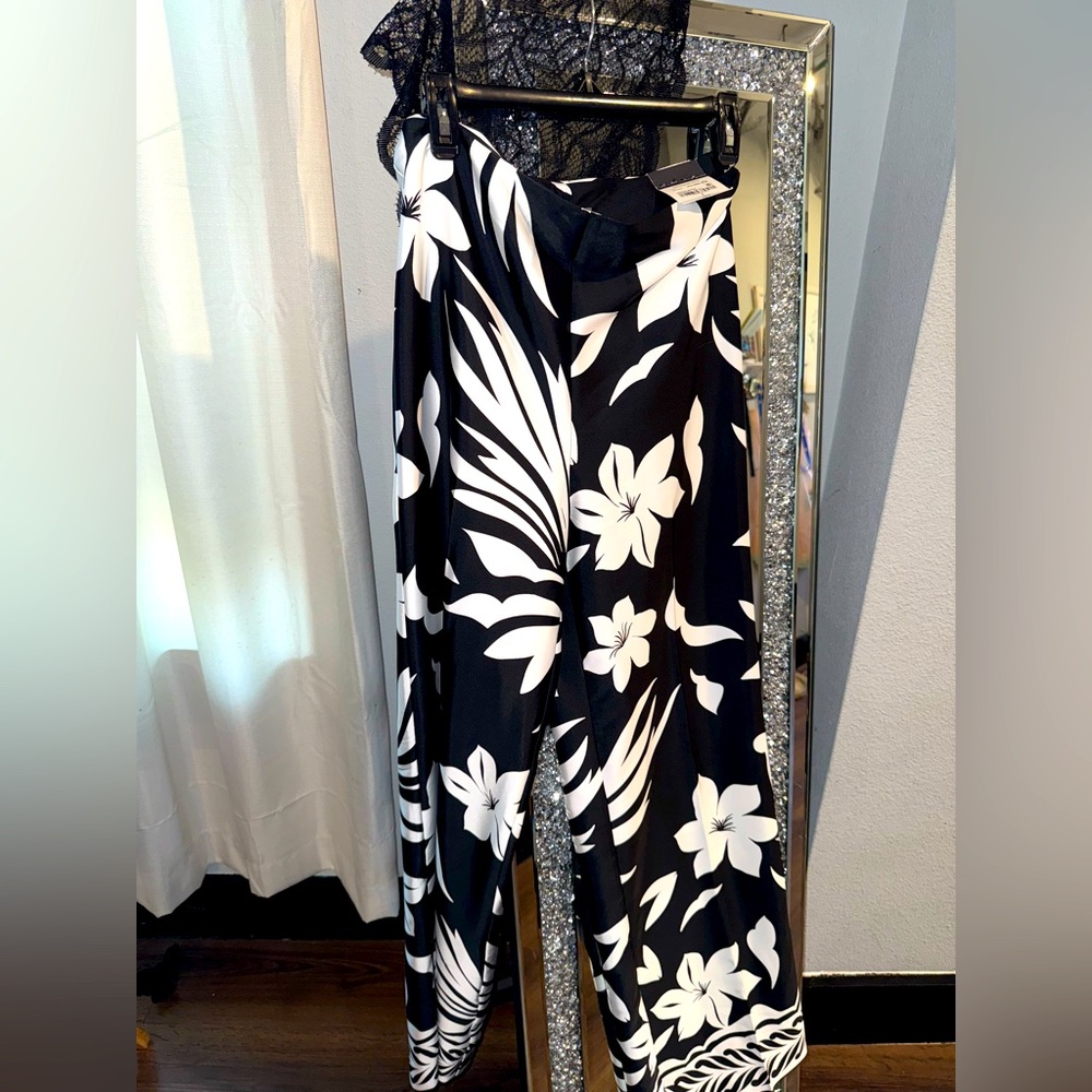 Wide leg flower pants